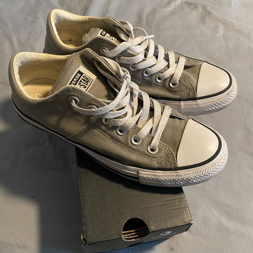 Gray Low Cut Converse